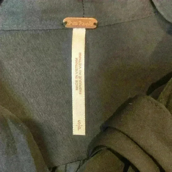 Free People Black Long Bell Sleeves V-Neck Meet Me There Button Down Blouse Sz S - Picture 7 of 14